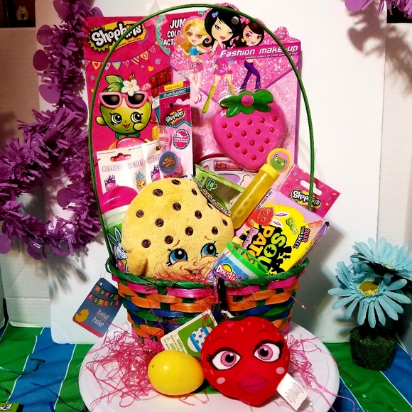 Sopkins Fun Easter Basket with Kooky Cookie Plush - Picture 2 of 8